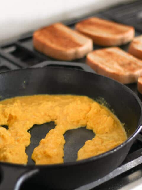 how to season cast iron