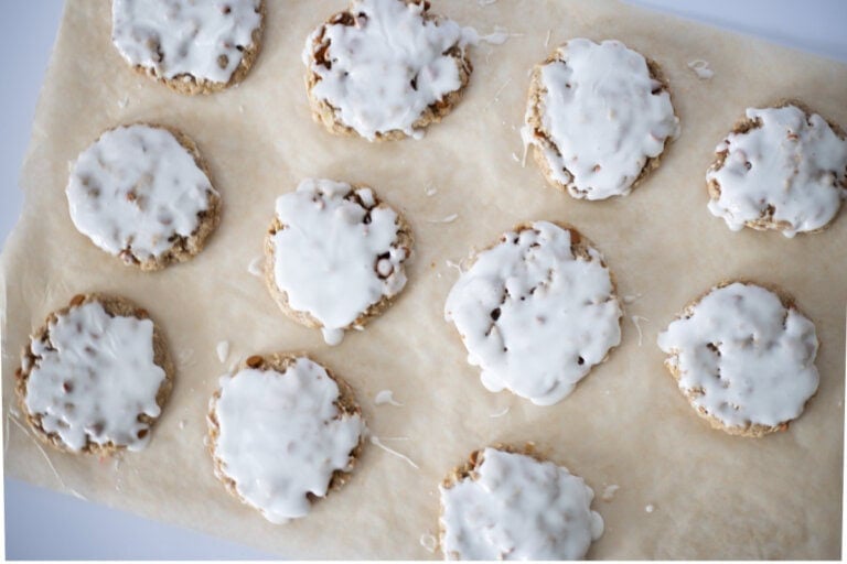 iced sourdough discard oatmeal cookies