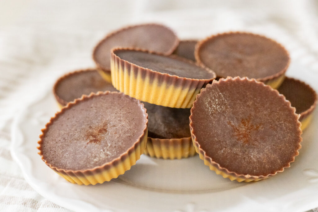 peanut butter cup fat bombs