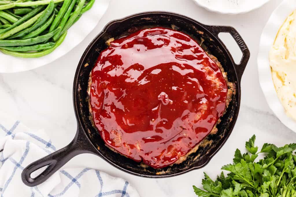 cast iron skillet meatloaf