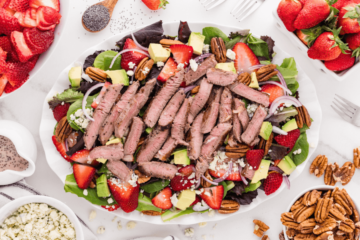strawberry steak salad featured
